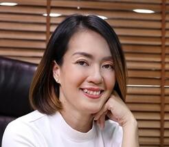Chị Phương Thảo